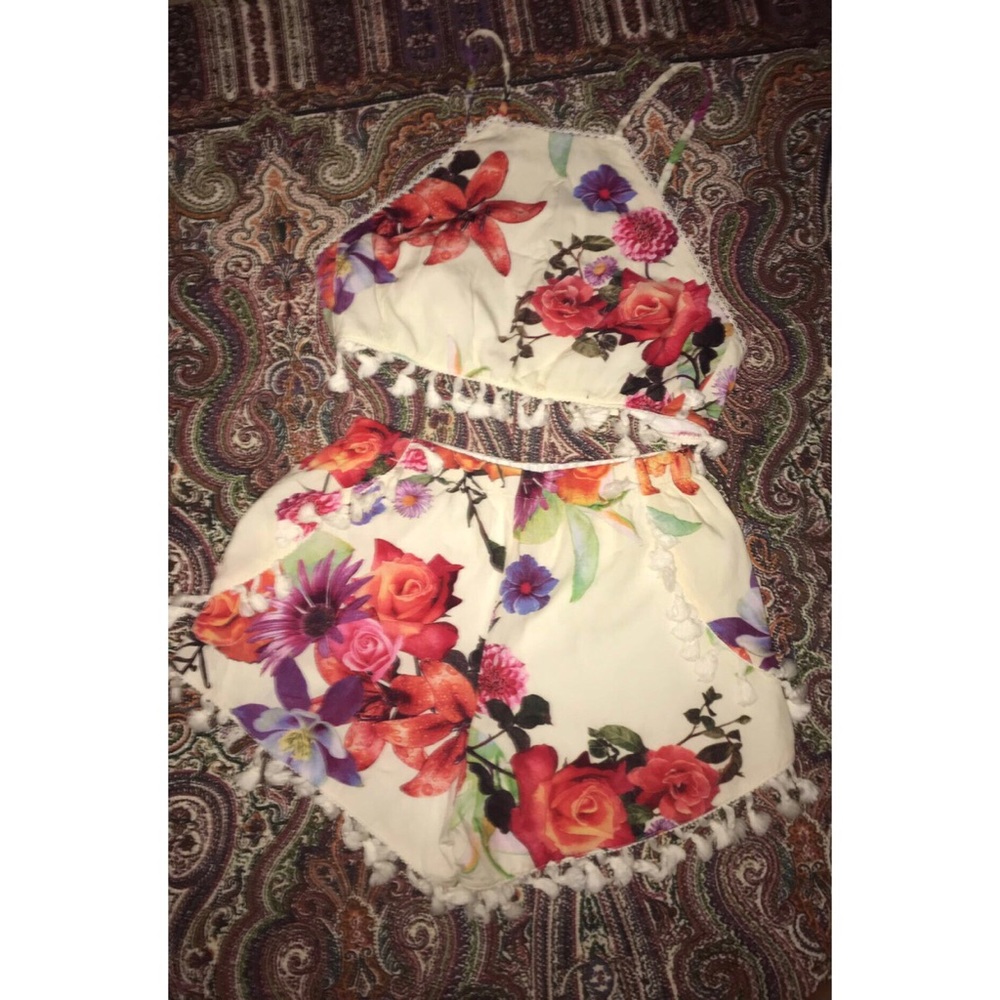 ******SOLD!!!****** Floral Two Piece Set